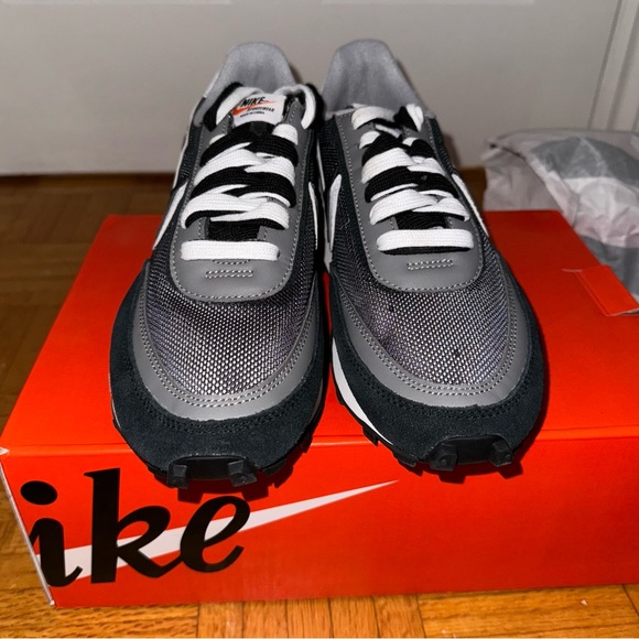 NIKE LDWAFFLE/SACAI - Picture 3 of 4